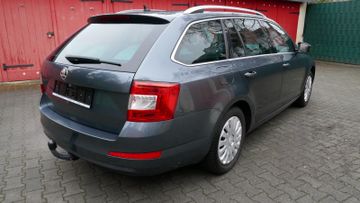 Fahrzeugabbildung SKODA Octavia Combi Elegance