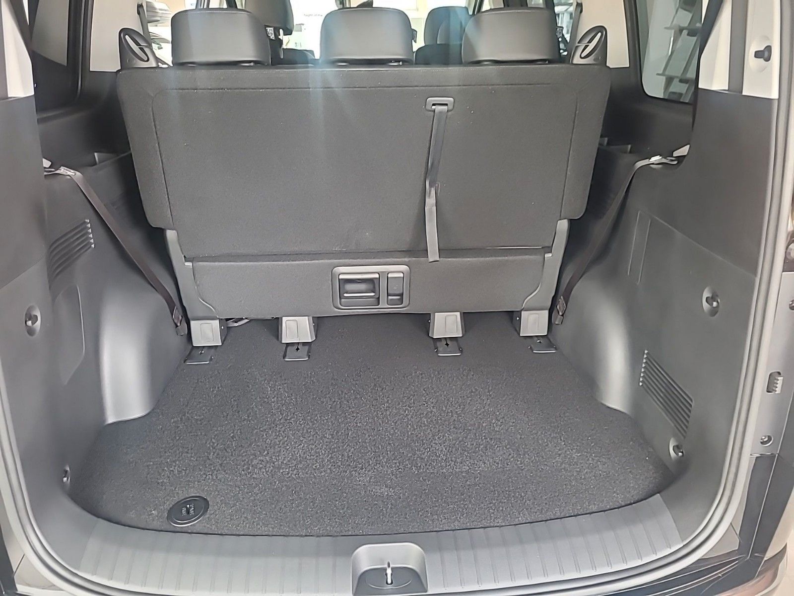 Fahrzeugabbildung Hyundai Staria Prime Hybrid 9 Sitzer