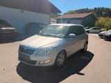 Skoda Fabia Ambition-1.Hand-Pdc-Navi-Euro5-TÜV 12/27 - Skoda Fabia: Limousine, Eu