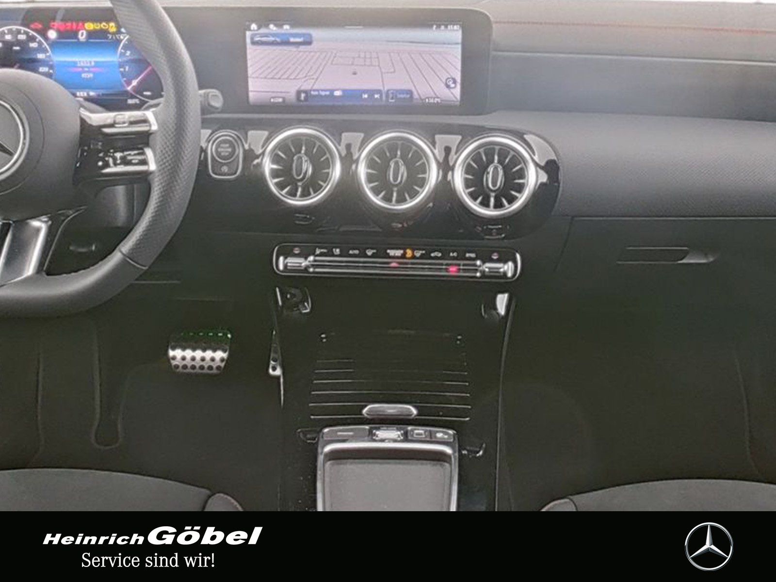 Fahrzeugabbildung Mercedes-Benz CLA 180 SB AMG+NIGHT+TOTWINKEL+KAMERA+CARPLAY