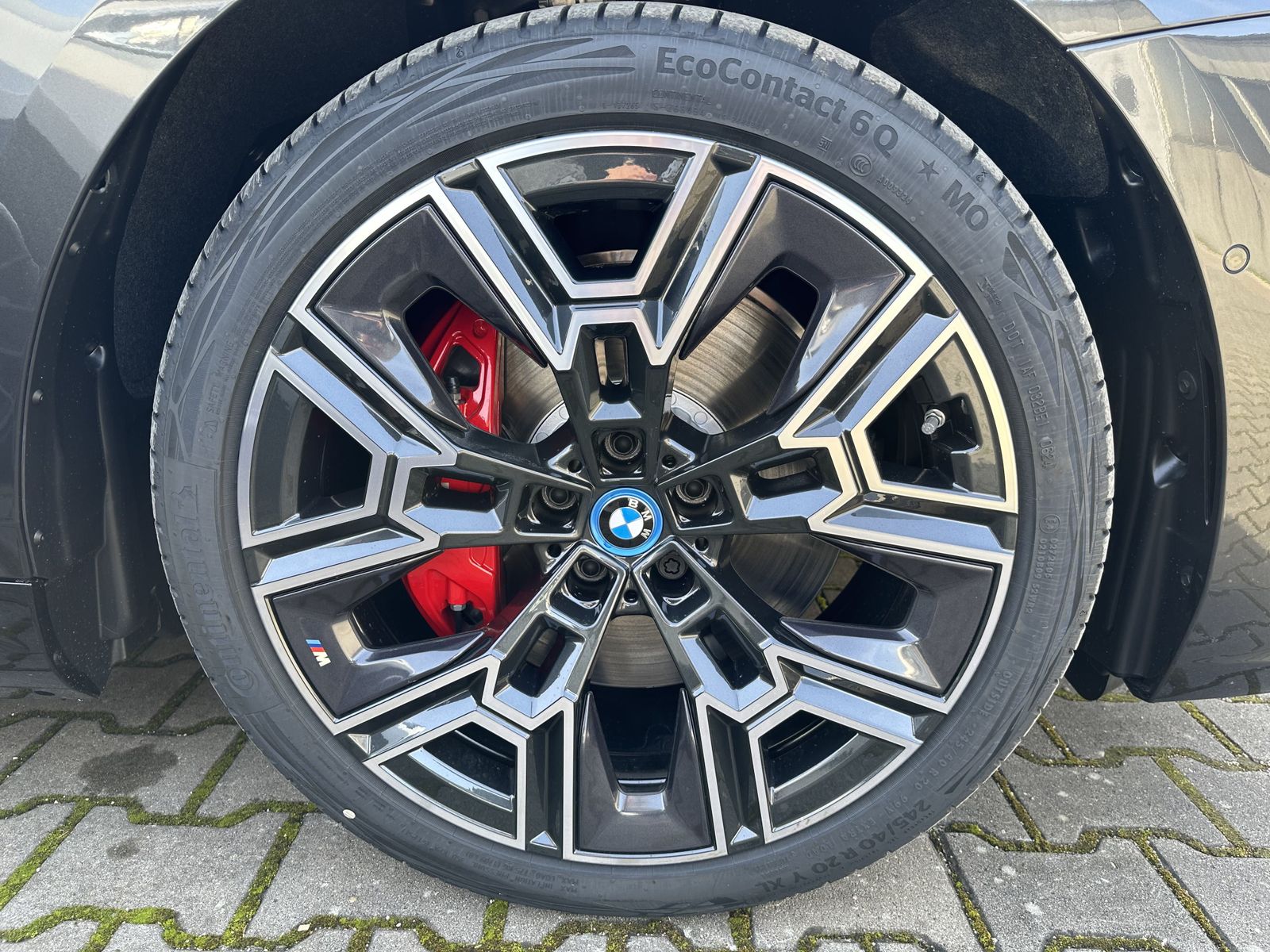 Fahrzeugabbildung BMW i5 xDrive40 20" M Aerodynamikräder, Innenraumkam