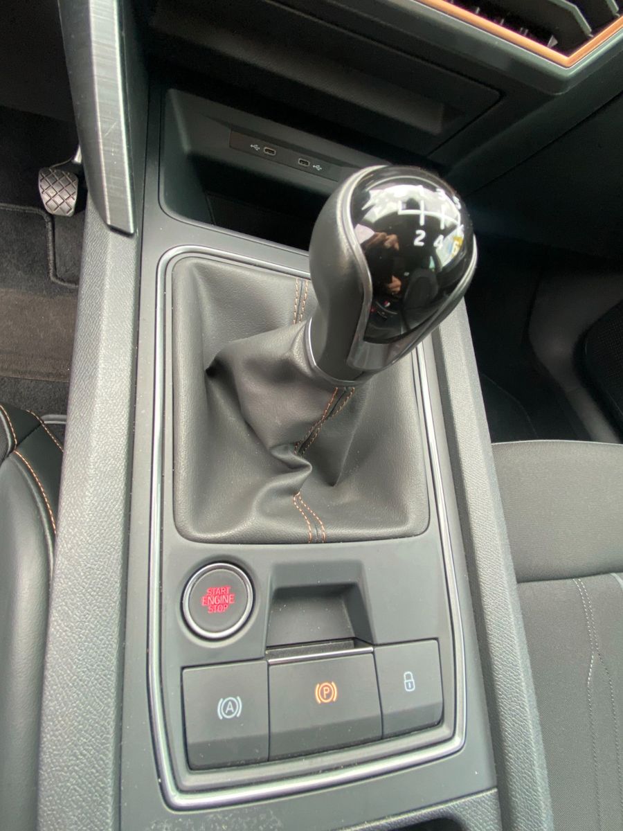 Fahrzeugabbildung CUPRA Formentor 1.5 TSI *Navi *AHZV-Vorb. *Parklenka.