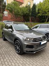 Volkswagen Touareg 3.0 V6 TDI R-Line nur 172EUR Steuer/Jahr - mit Diesel-Antrieb: Euro5, Steuer
