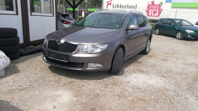 Skoda Superb Combi Elegance Automatik