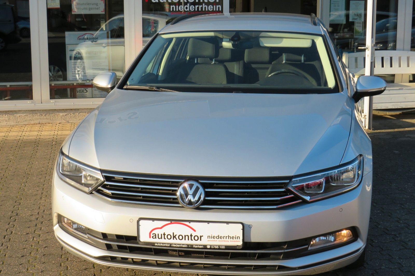 Fahrzeugabbildung Volkswagen Passat Variant Comfortline TDI DSG AHK NAVI