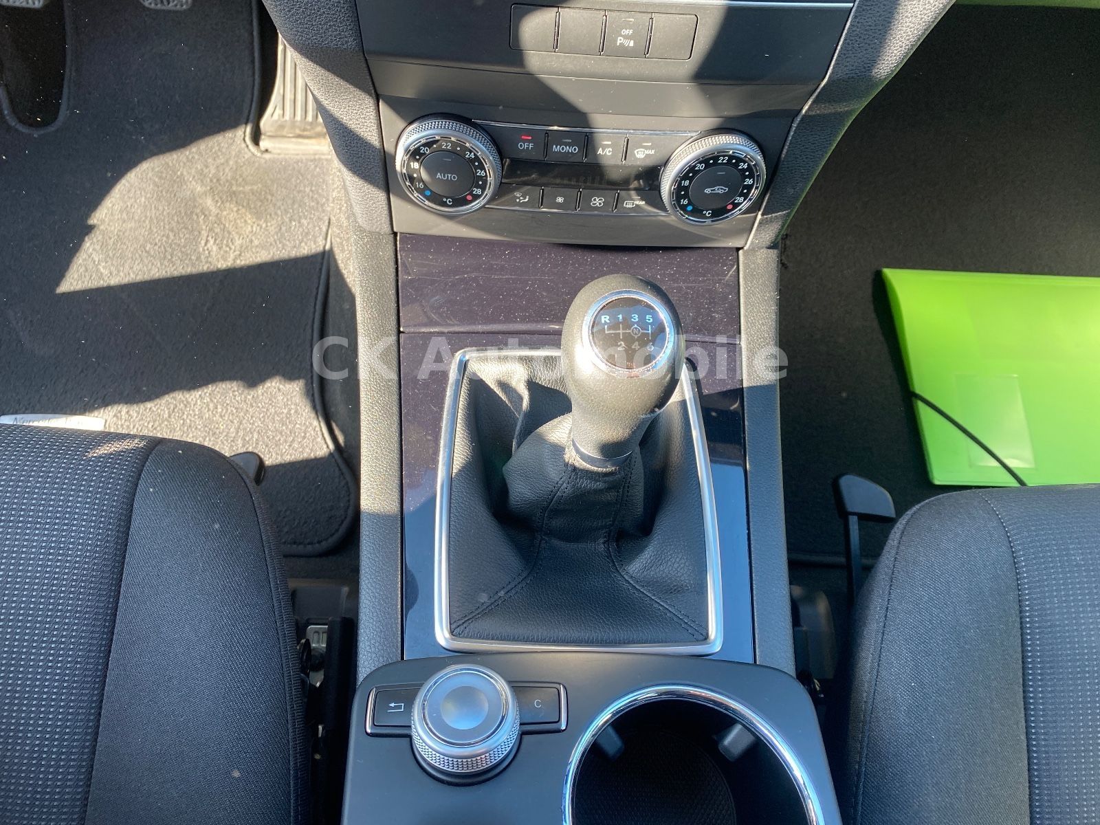 Fahrzeugabbildung Mercedes-Benz GLK 200 CDI/Navigation/Klima/PDC/AHK