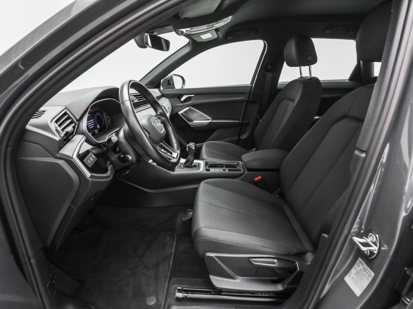 Audi Q3 45 TFSI e Navi LED virtCockpit foto 7