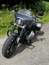 Harley-Davidson Softail Sport Glide 107 FLSB - HARLEY-DAVIDSON SOFTAIL SPORT GLIDE FLSB