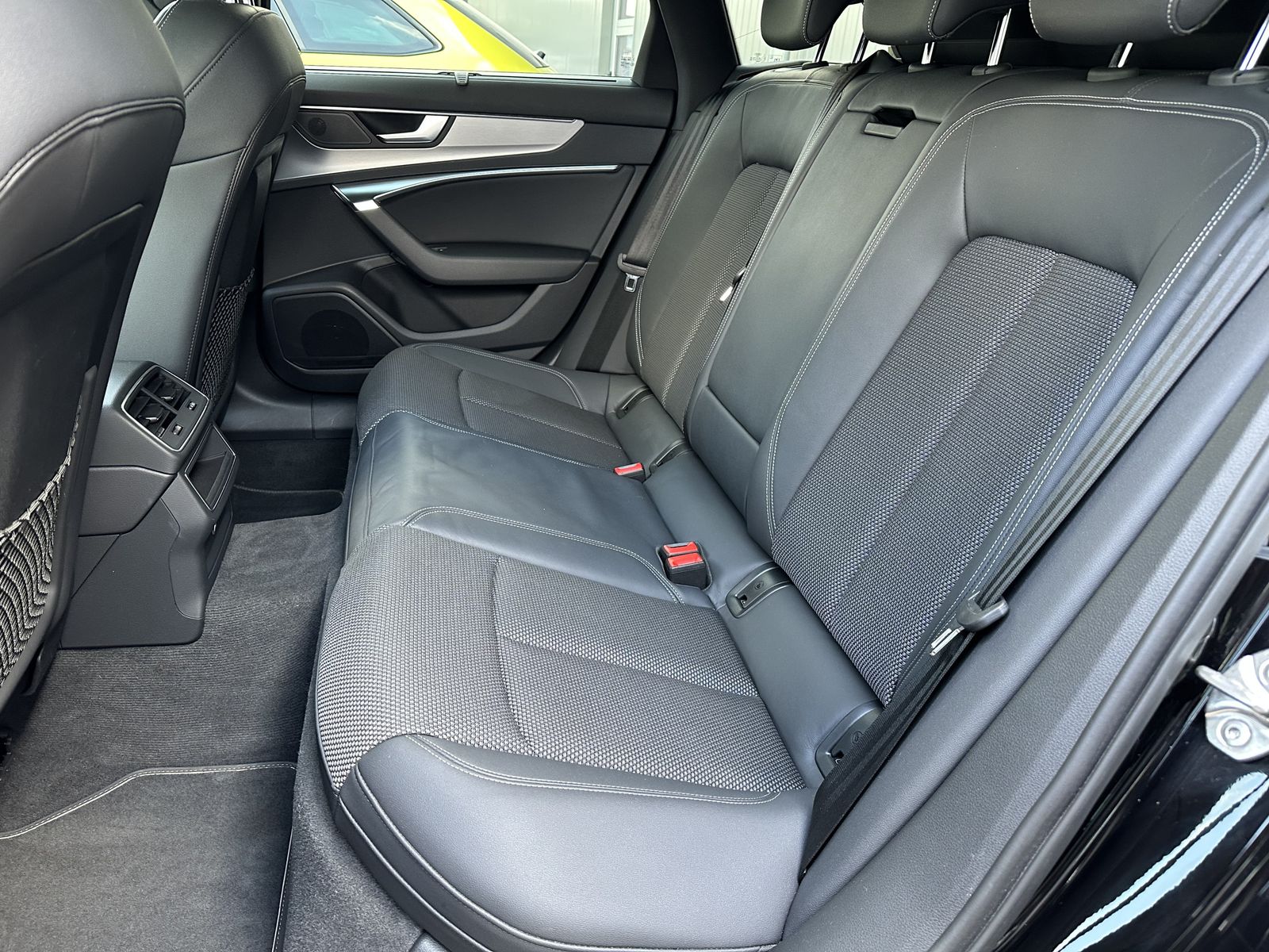Fahrzeugabbildung Audi A6 Avant 45 TDI Qu S-Line Black NAV+LED+VCOCK+PP
