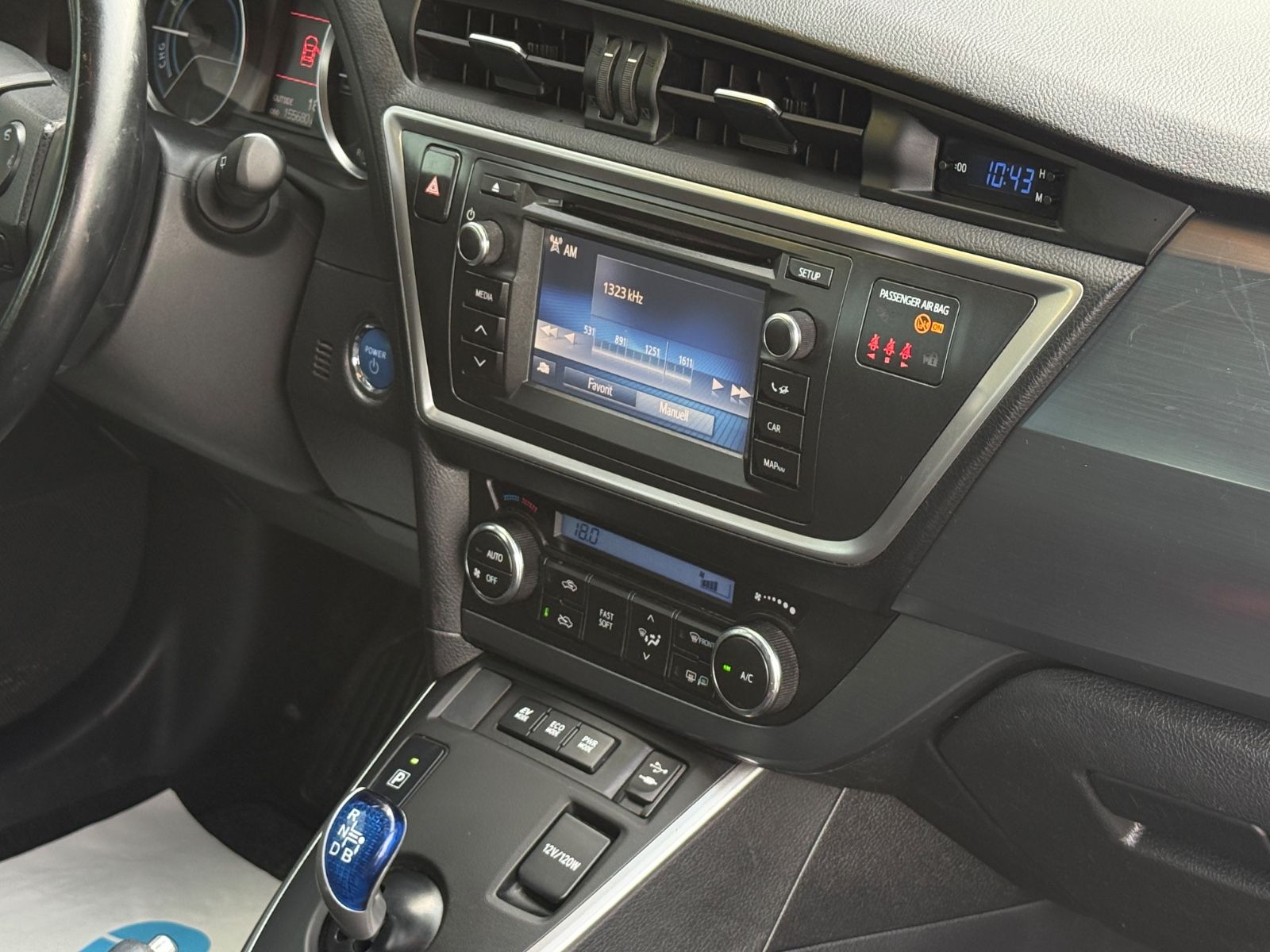 Auris Touring Sports Hybrid 1.8 Autom.