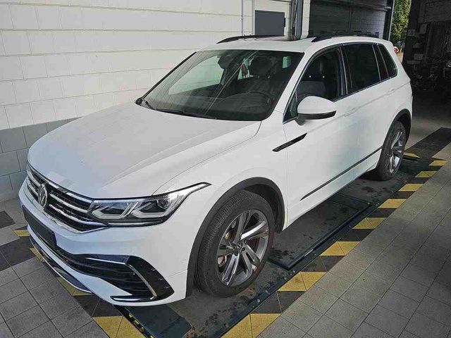 Tiguan 2.0 TDI DSG R-Line 4M LED+KAMERA+AHK+ACC+