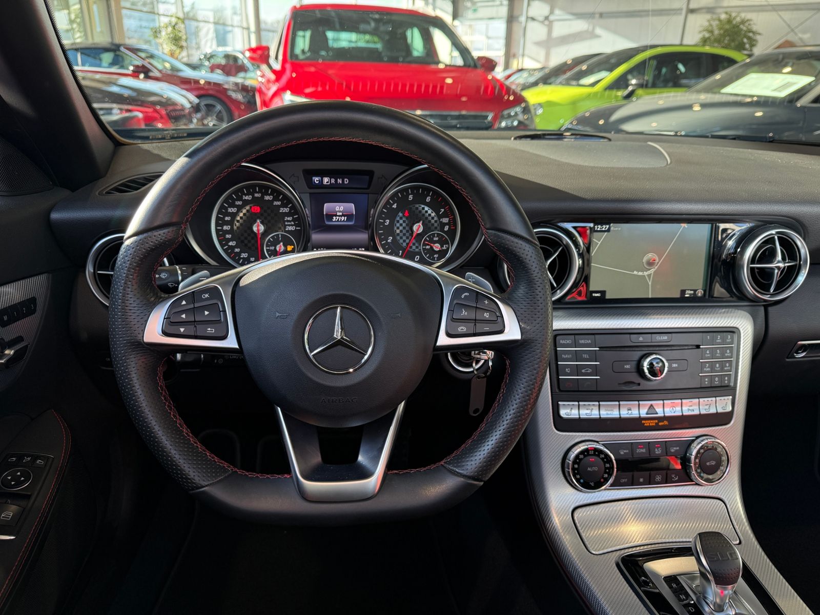 Fahrzeugabbildung Mercedes-Benz SLC 300 AMG MEMORY RFK LED