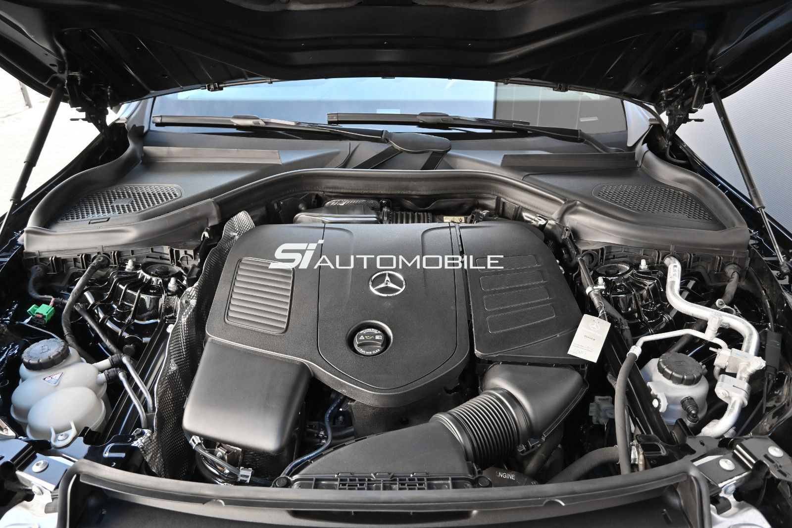 Fahrzeugabbildung Mercedes-Benz GLC 300 e 4M AMG Adv.+°NIGHT°ACC°MEMORY°20"°360°