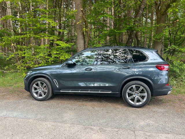 BMW X5 xDrive45e -