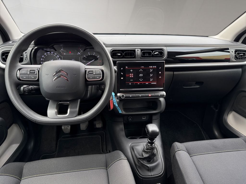 Fahrzeugabbildung Citroën C3 Pure Tech 110 S&S FEEL PACK