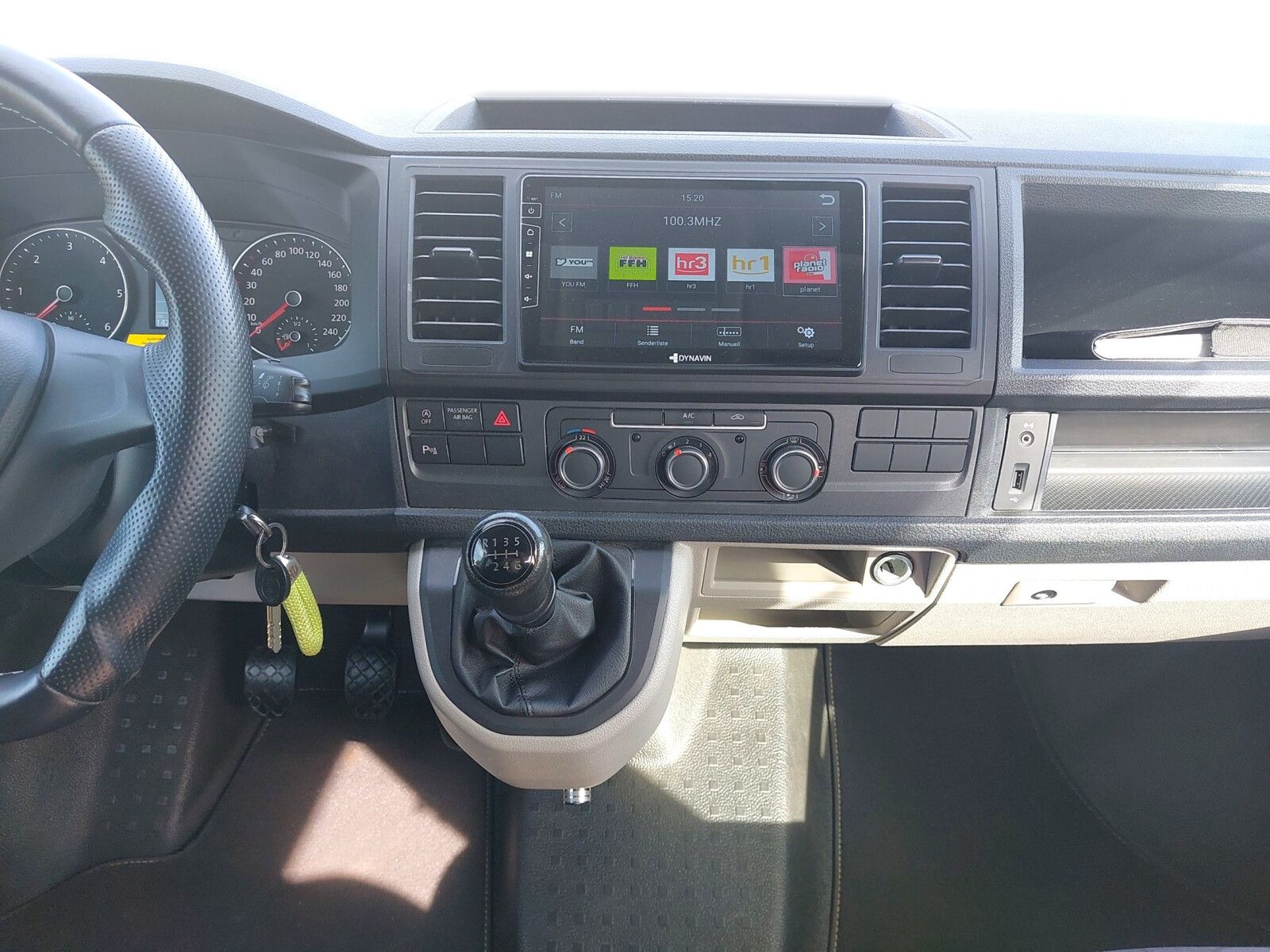 Fahrzeugabbildung Volkswagen Sonstige T6 ähnlich California  Camper