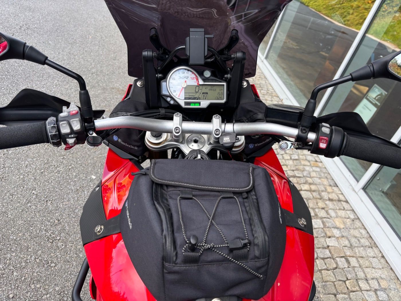 Fahrzeugabbildung BMW S 1000 XR mit Tieferlegung