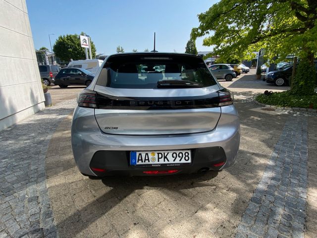 PEUGEOT 208 Active