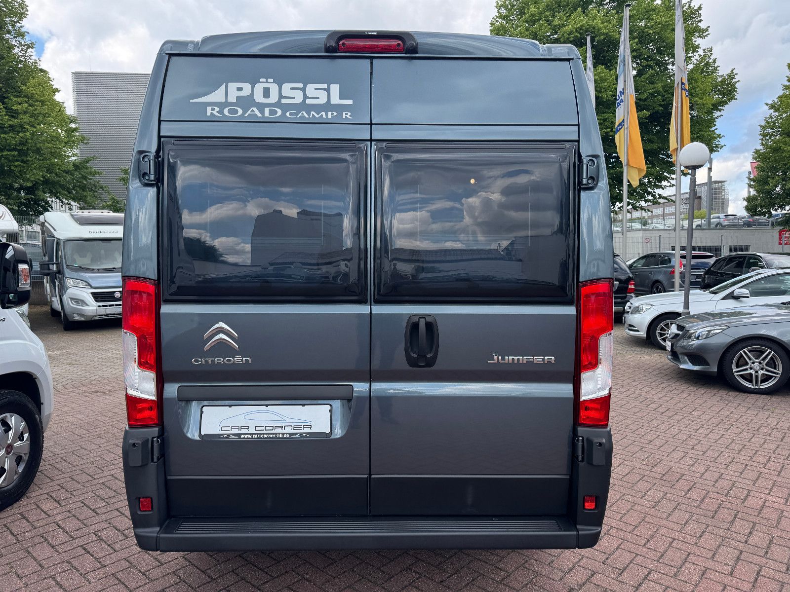 Fahrzeugabbildung Pössl 540 ROADCAMP R NAVI KAMERA RAUMBAD 1.HAND