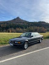 BMW 750i E32 V12 - BMW 750: E32 750i