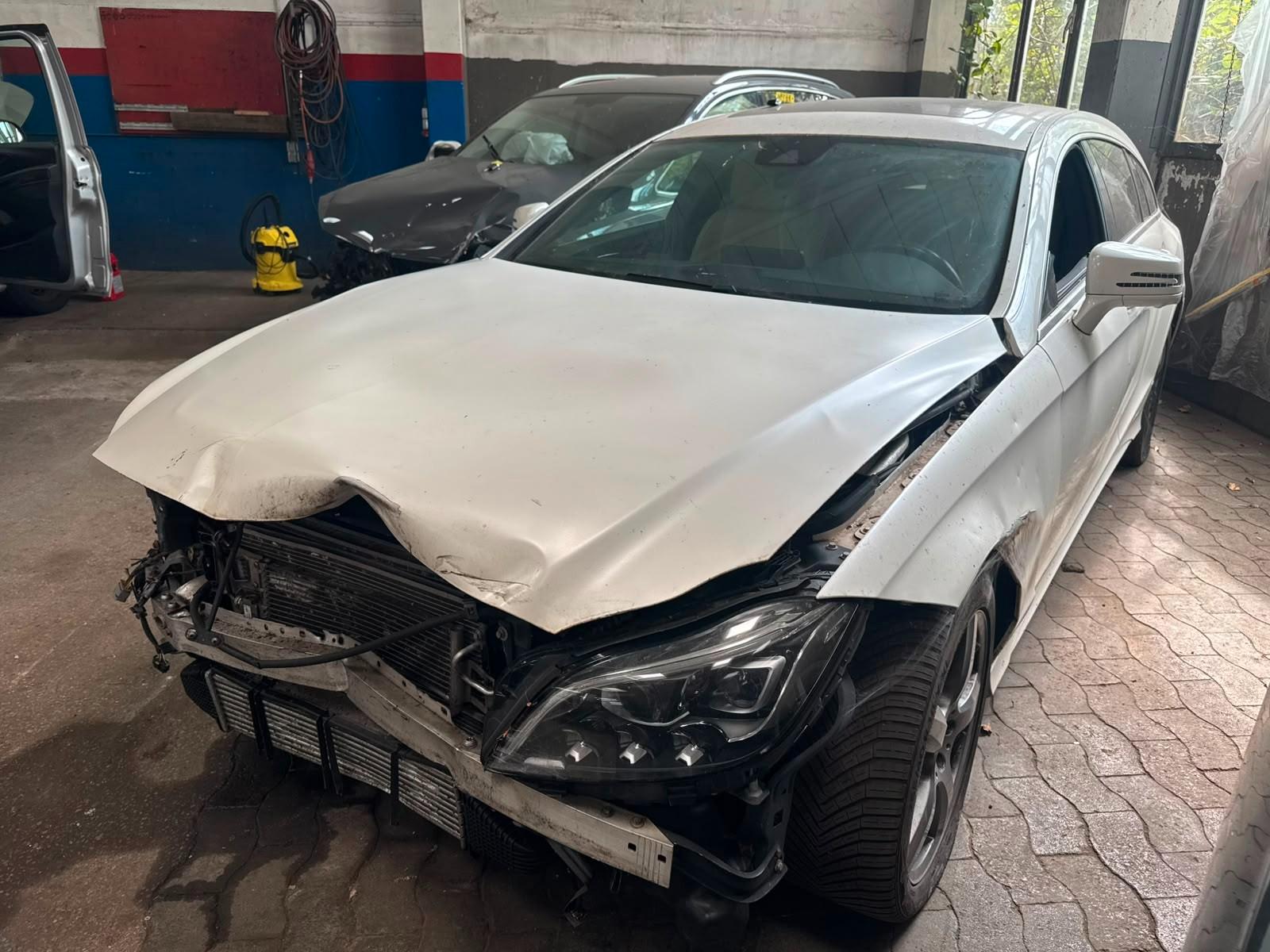Mercedes-Benz CLS Shooting Brake 350d 4M. *H&K*STANDHZG*