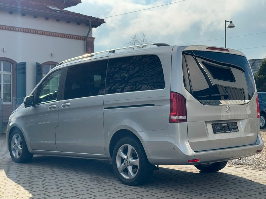 Mercedes-Benz V 220