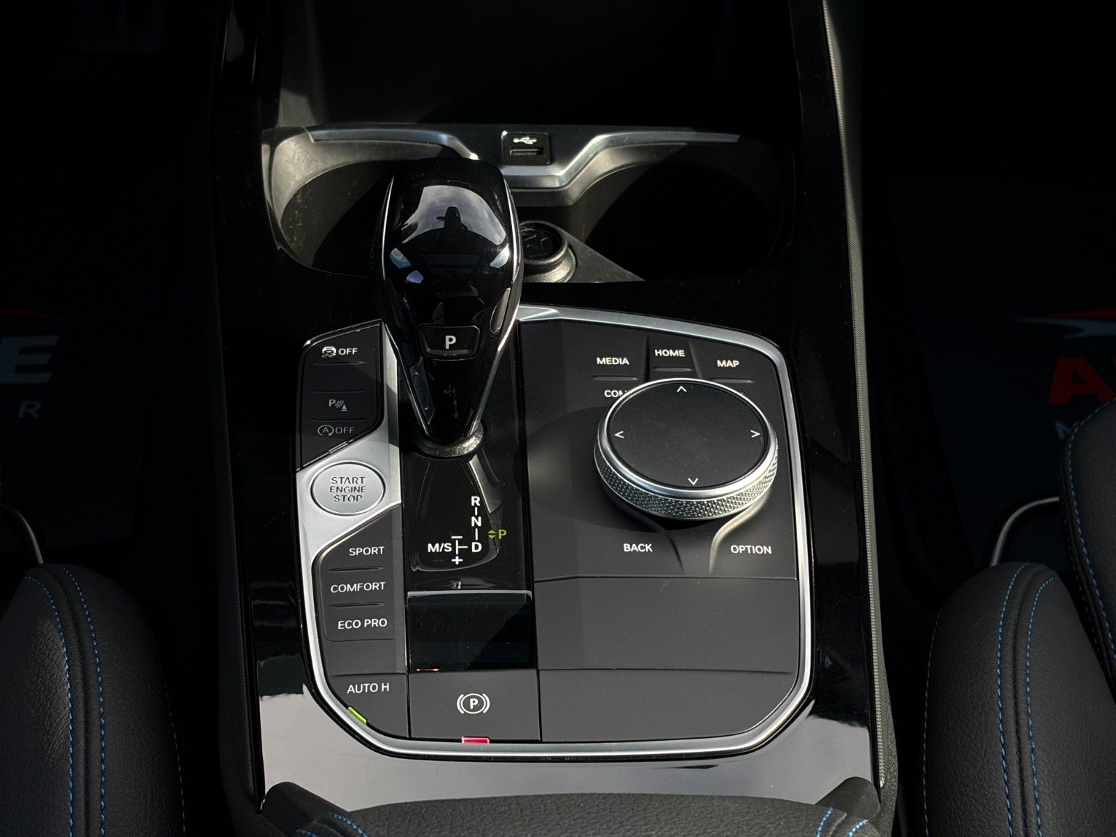 Fahrzeugabbildung BMW 220i Gran Coupé M Sport PANO H&K CAM LHZ CarPlay