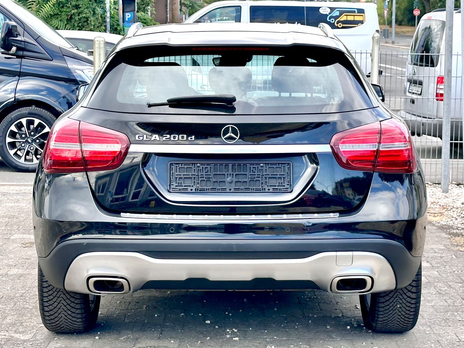 Fahrzeugabbildung Mercedes-Benz GLA 200 d URBAN*AUTOM+MOD.2020+18LM*