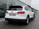 Volkswagen Touareg Basis 4Motion LED/Luftfederung/AHK/HUD - VW Touareg Gebrauchtwagen in Frankfurt