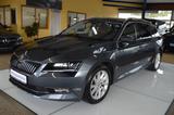 Skoda Superb Combi Style AUTOMATIK / XENON / NAVI /PDC - Skoda Superb: Grau