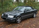 Mercedes-Benz Mercedes 300 CE 124 Cabrio - Mercedes-Benz S 300 von privat