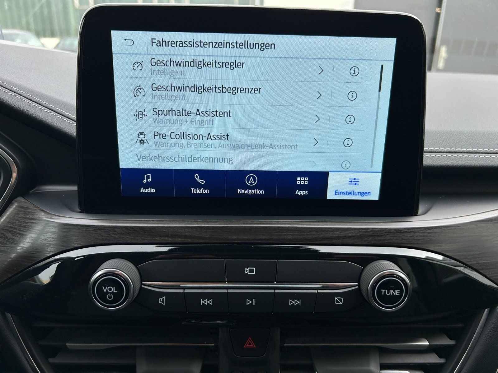 Fahrzeugabbildung Ford Kuga 2.5 Duratec Plug-in-Hybrid Vignale/AHK/B&O/
