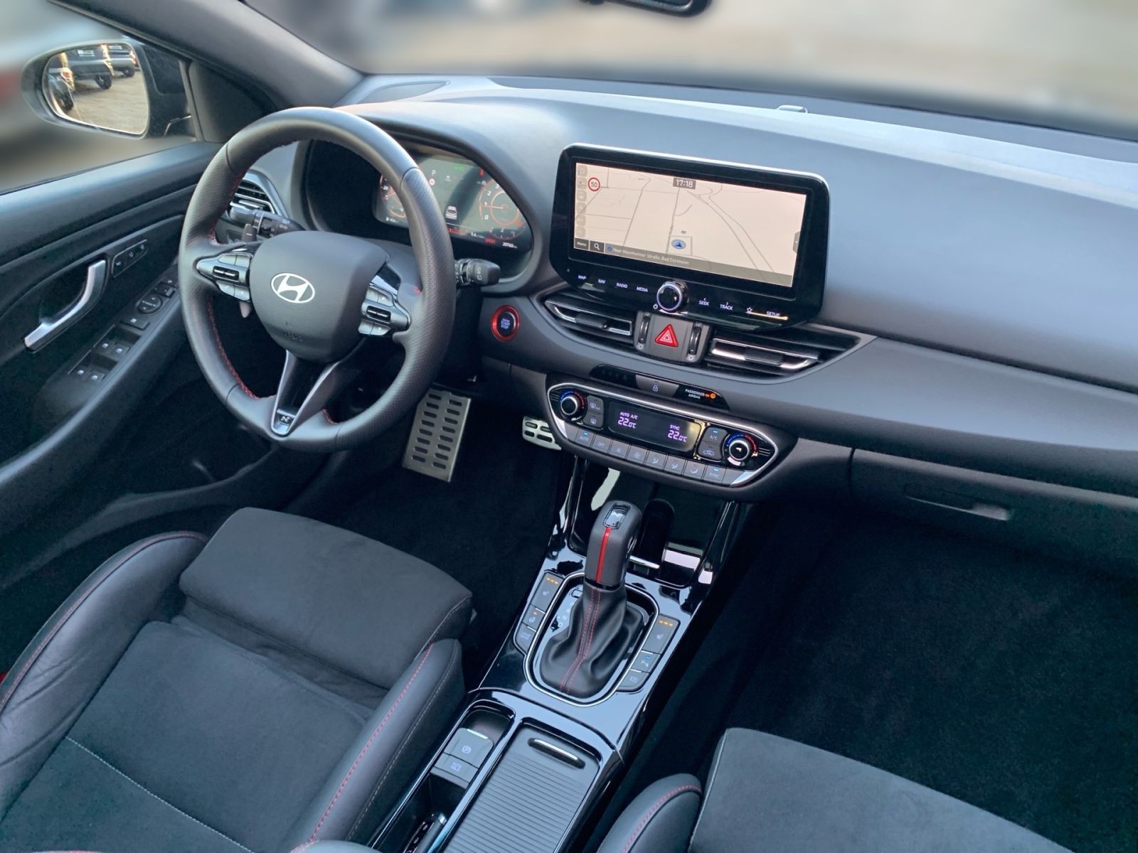 Fahrzeugabbildung Hyundai i30 1.5 T-GDI N Line 7-DCT Mild-Hybrid PanDach S