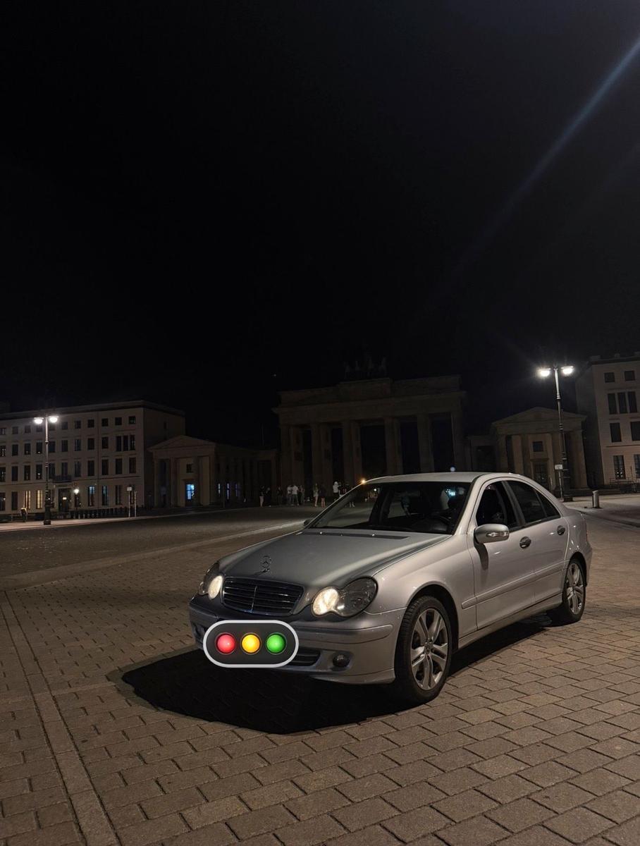 Mercedes-Benz C 220