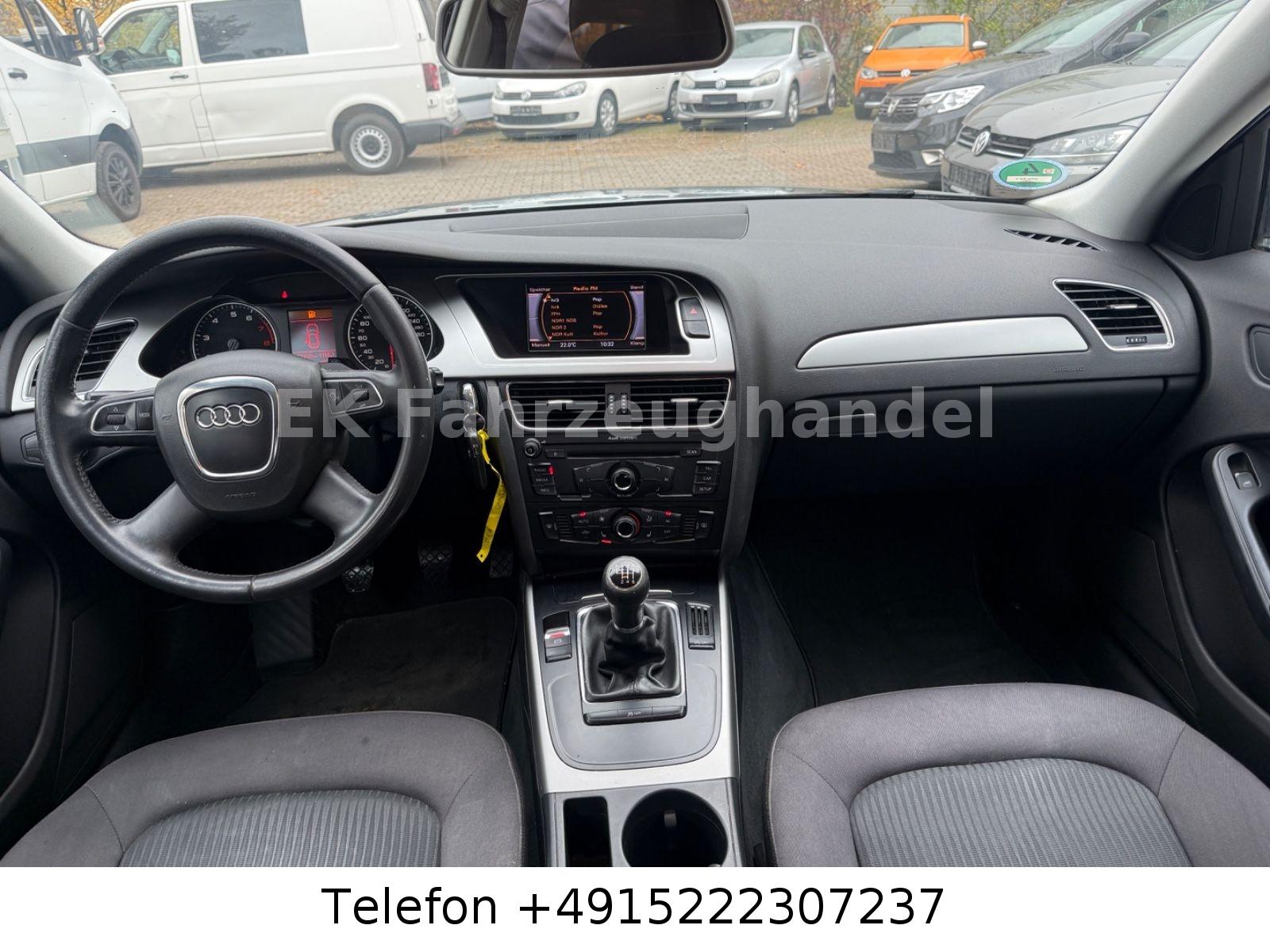 Audi A4 2011 — photo 9