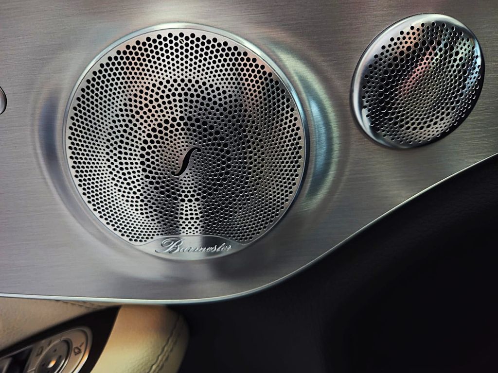 Mercedes-Benz C 300 Coupe AMG*PANO*BURM*HUD*DISTR*STHZG*360°