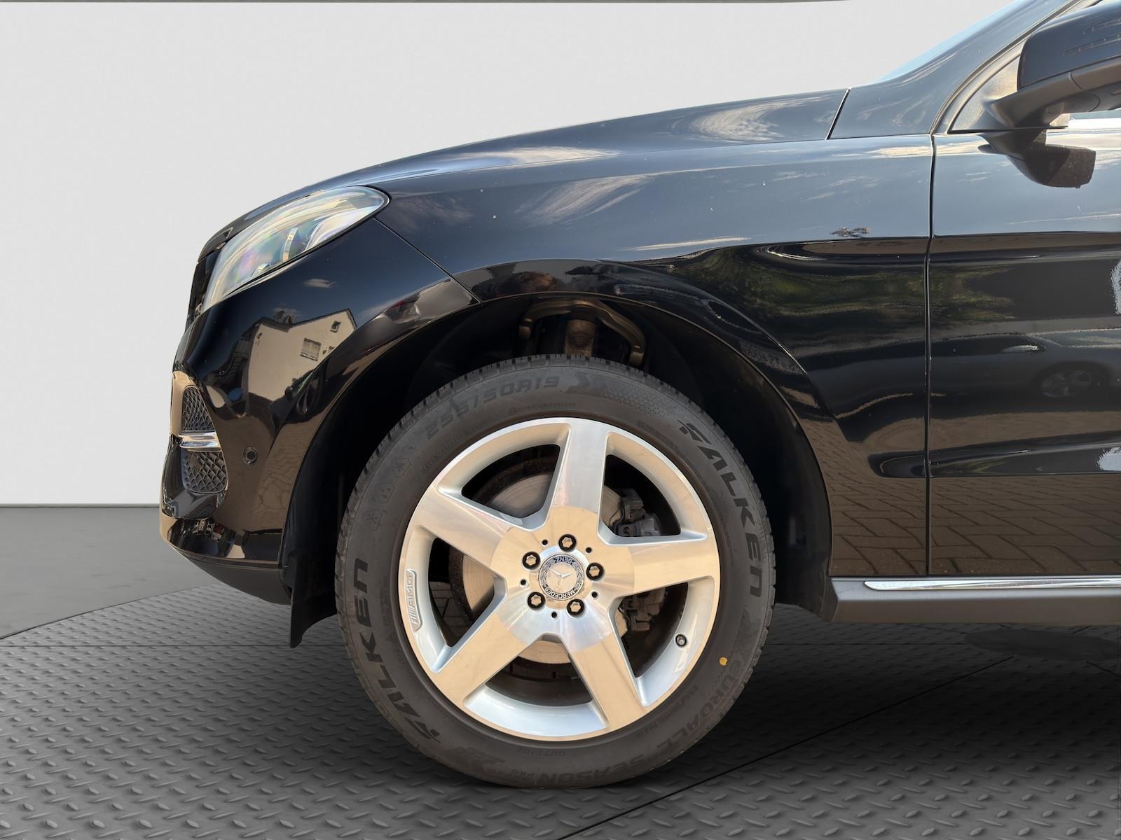 Mercedes-Benz GLE 350 d 4Matic GSHD NAVI COMAND LEDER PDC TEMP