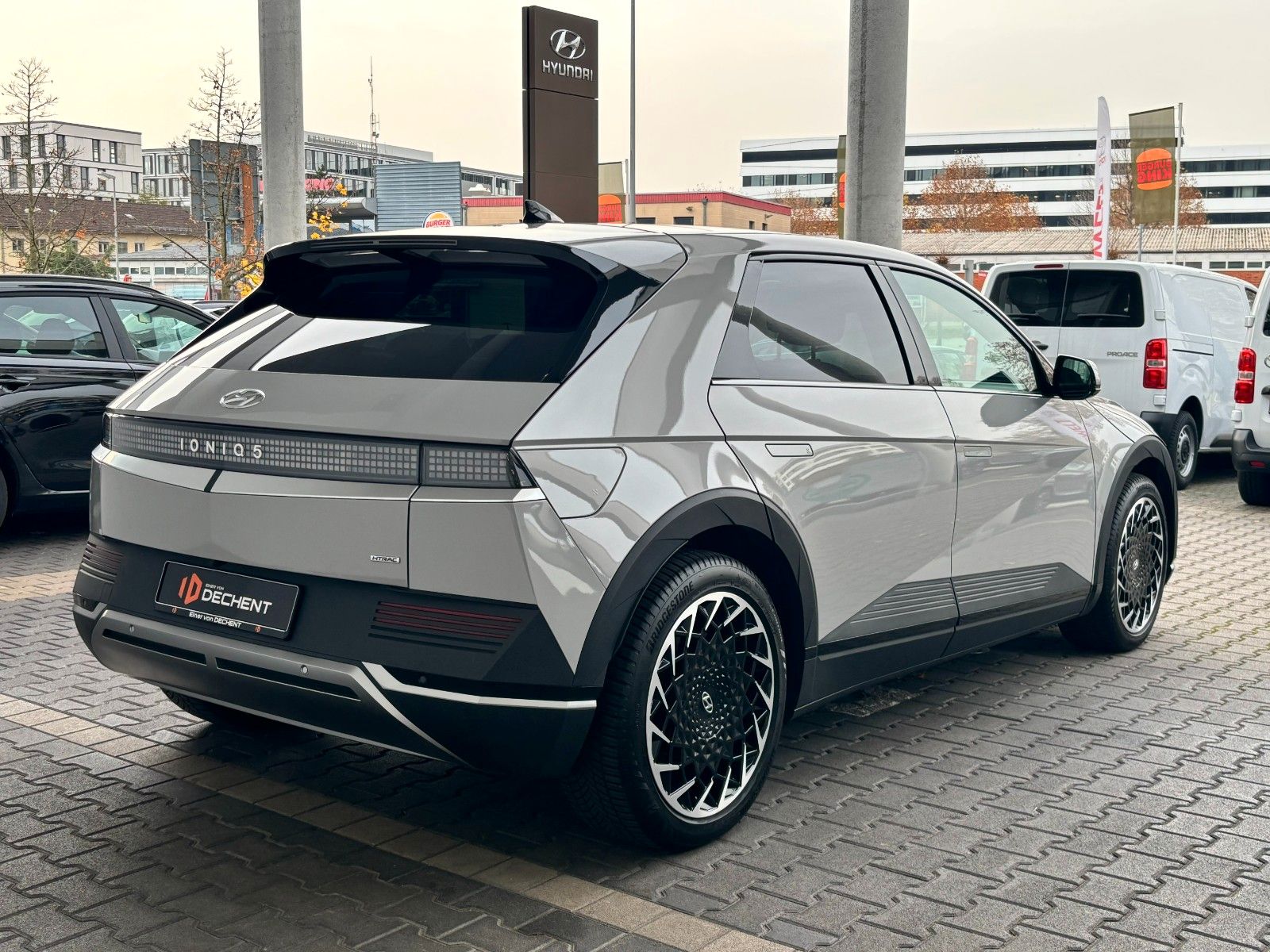 Fahrzeugabbildung Hyundai IONIQ 5 77,4 Wh 239kW 4WD Techniq/BOSE/PANO!