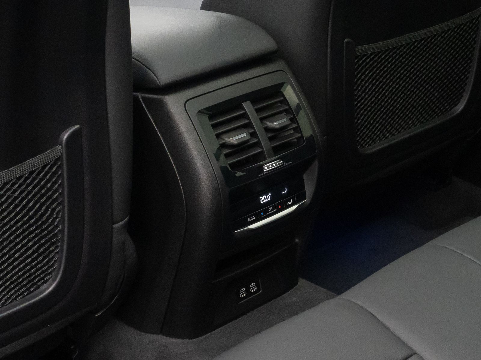 Fahrzeugabbildung BMW X3 xD20d M Sport Laser Pano Kamera HUD DAB HiFi