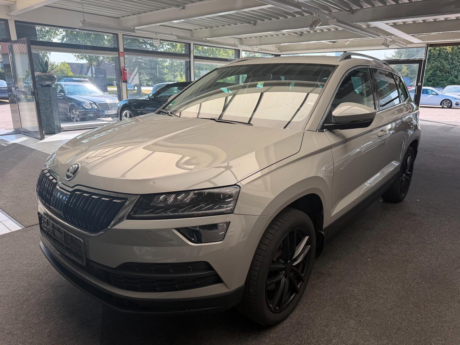 Skoda Karoq Style/DSG/LED/ACC/AHK/CarPlay/Kamera