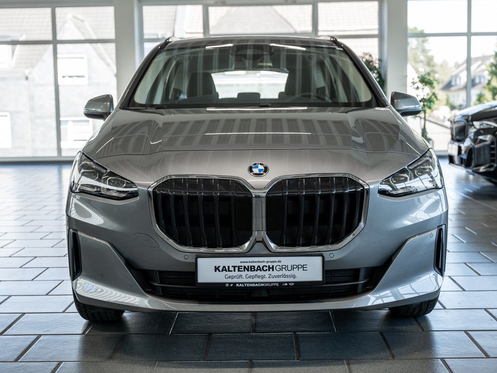 BMW 220 Active Tourer - Bild 3