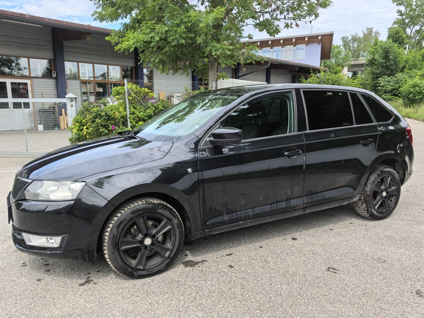 Skoda Rapid 2014 — photo 9
