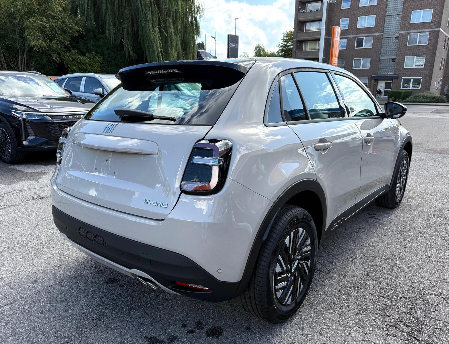Fiat 600 Hybrid Pop 145 PS eDCT Automatik SHZ SOFORT