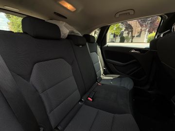 Mercedes B 180 - 12