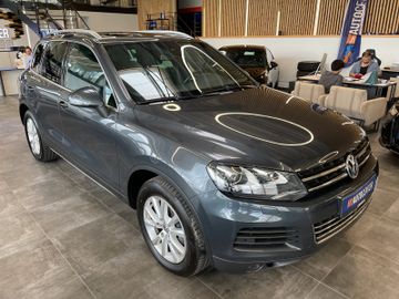 Volkswagen Touareg 4.2 TDI 4-Motion DSG *NAVI*ACC*AHK*LED*