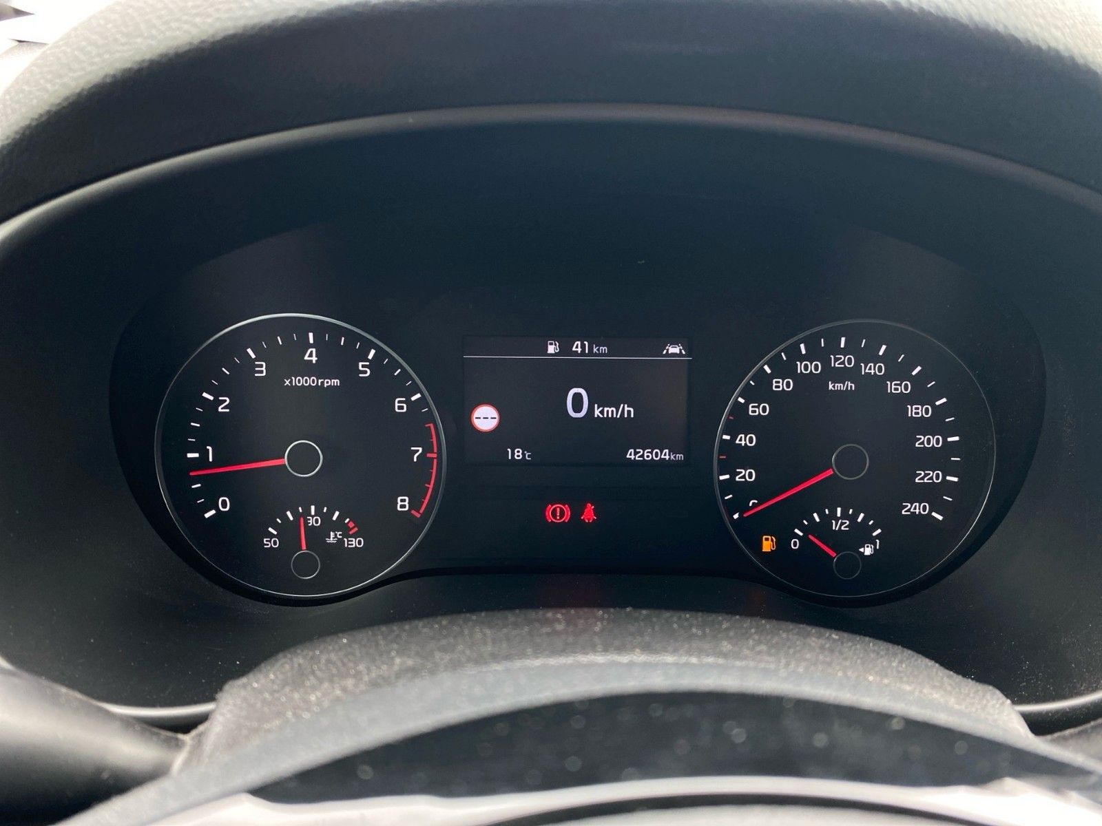 Fahrzeugabbildung Kia Sportage 1.6 GDI Black Edition Glasdach Leder