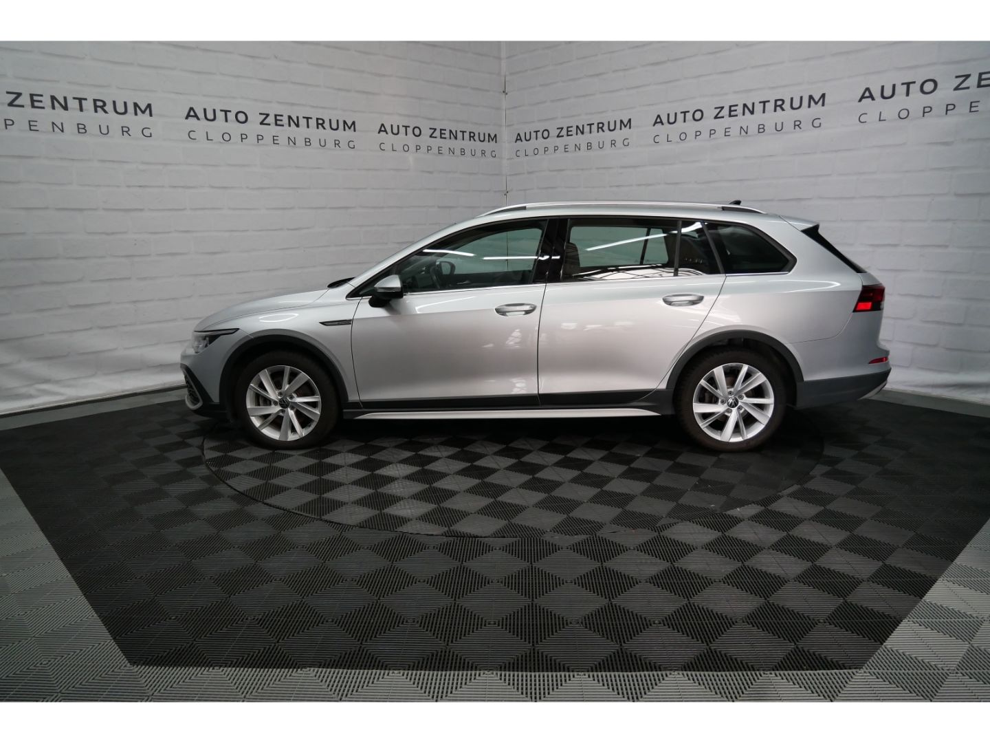 Volkswagen Golf Variant Alltrack 4M TDI LED+Navi+Virtual+AH imagem 2