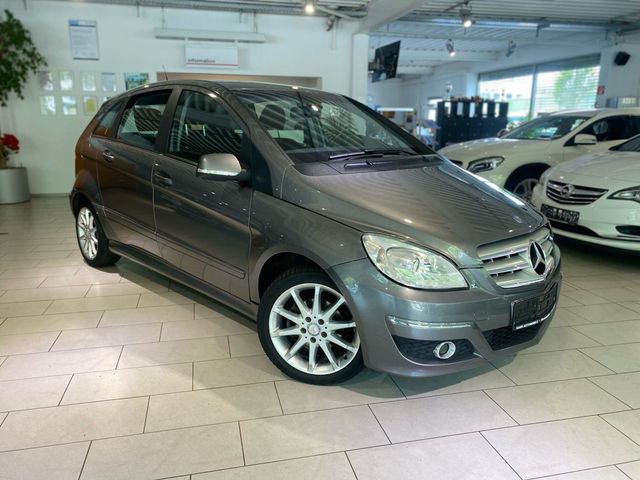 Mercedes-Benz B 180  B 180 EU4 (Facelift) 2009 - 2010