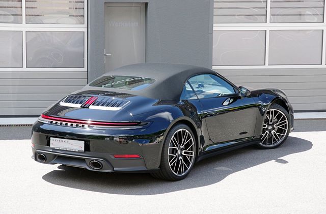 Porsche 992.2*Sportabg.,Chrono,BOSE,Sitzlüftung,14-Wege*