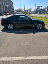 BMW Bmw e92 325i LCI - BMW 325: E92 325i